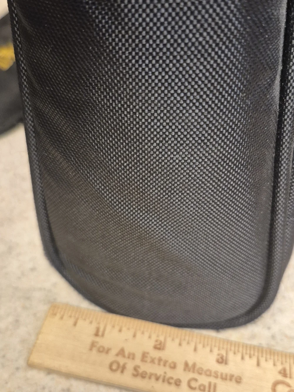 Targus Men’s Black & Gray Messenger Bag NWOT